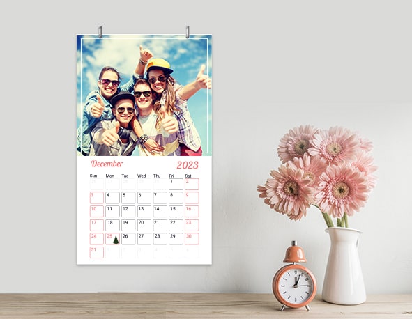 Create your own photo wall calendars